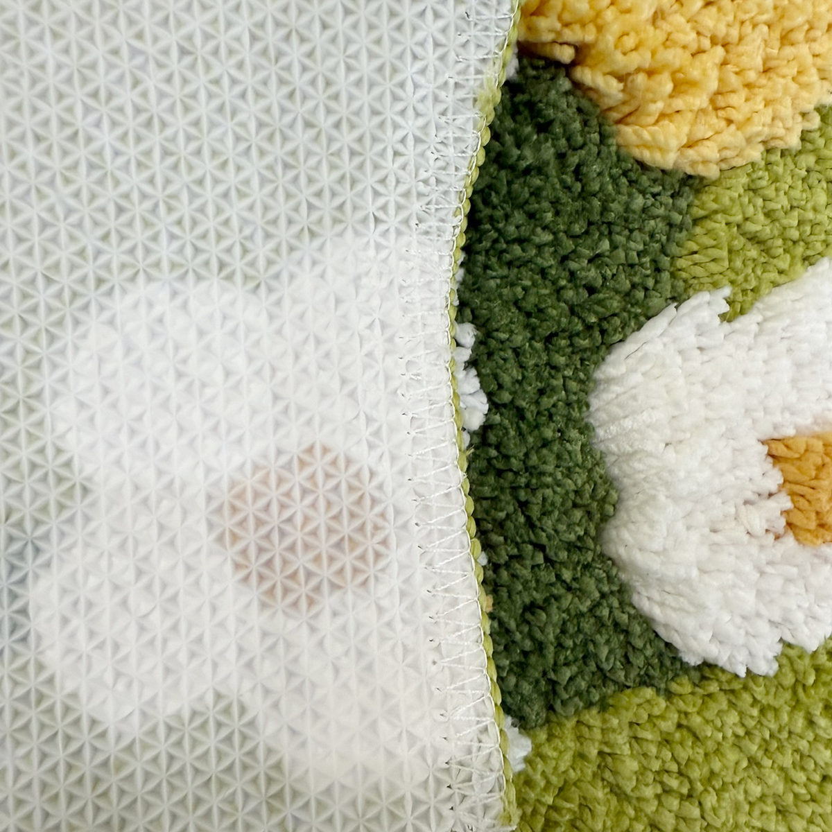 Green Meadow Daisy Tufted Rug, - Maranta Prayer Plant incelemesi ve fiyatı